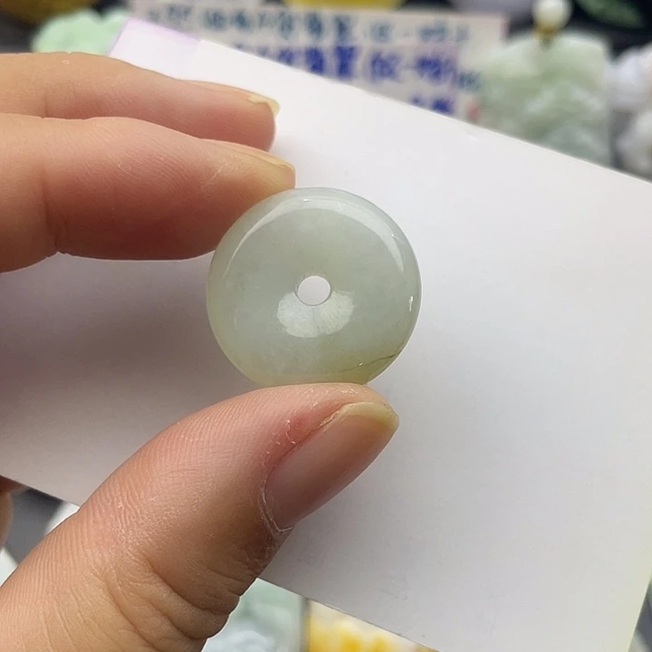 翡翠未镶嵌颈饰天然翡翠
