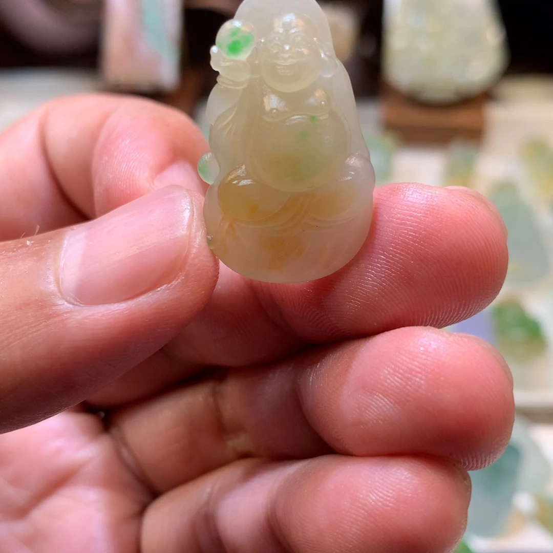 定制翡翠未镶嵌男***岁翡翠