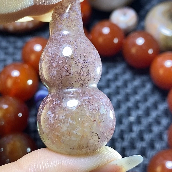 勇***涯未镶嵌颈饰玛瑙/玉髓