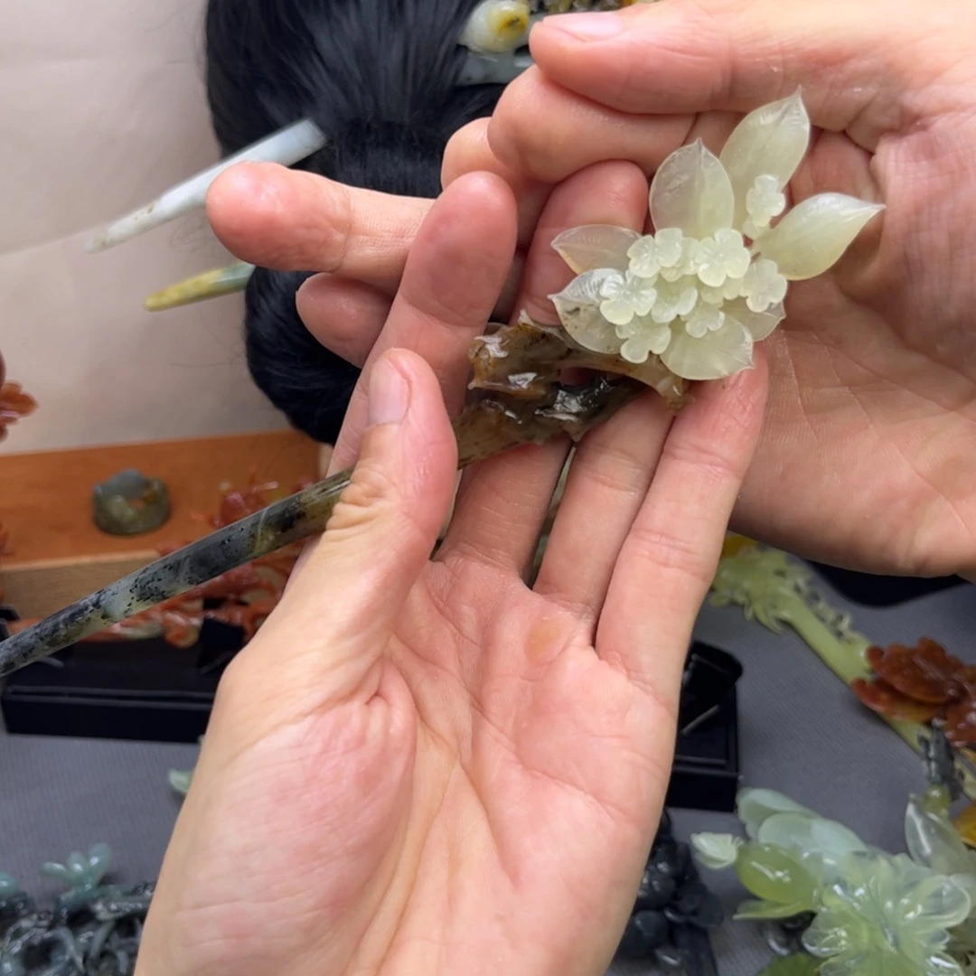 蛇纹石玉未镶嵌发饰