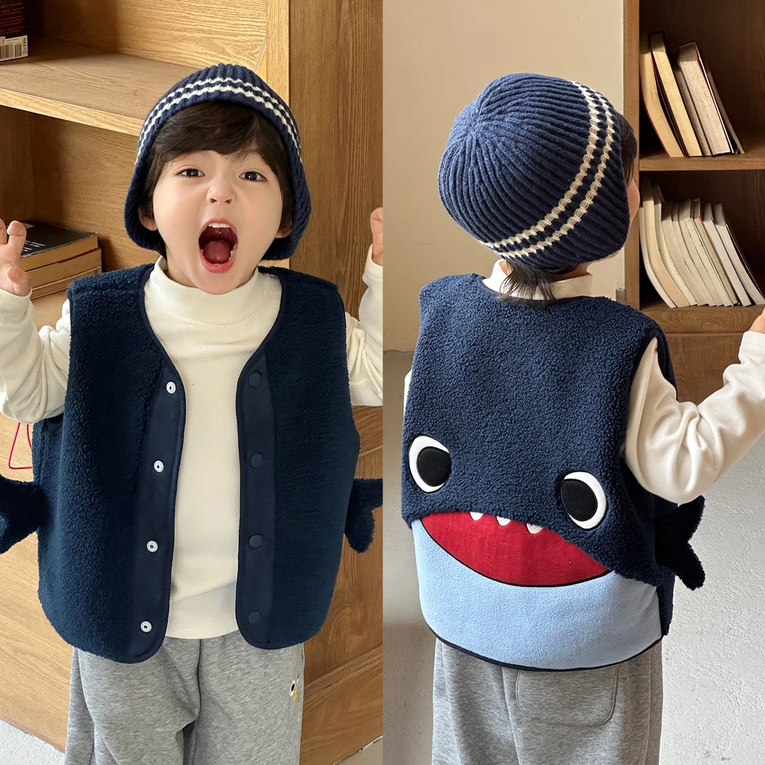 卡通风卡通动漫男冬季厚款马甲童装洋气领口坎肩