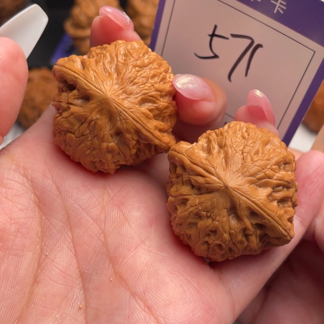 文玩核桃把件铁锤39