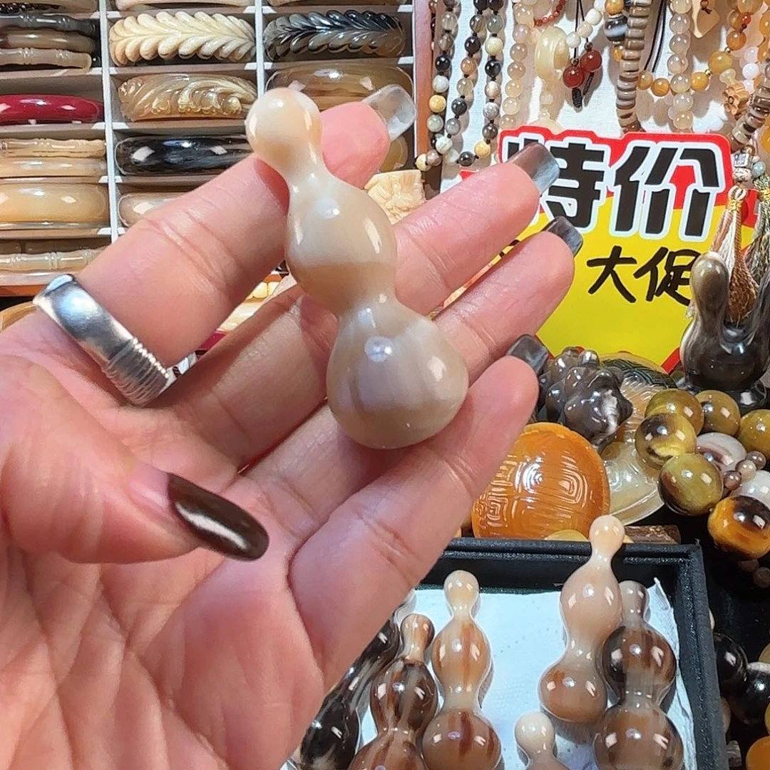 雅***莉非金属玉化牛角葫芦