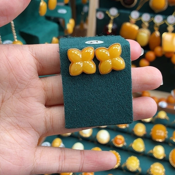 琥珀银S925镶嵌耳饰精品蜜蜡耳钉