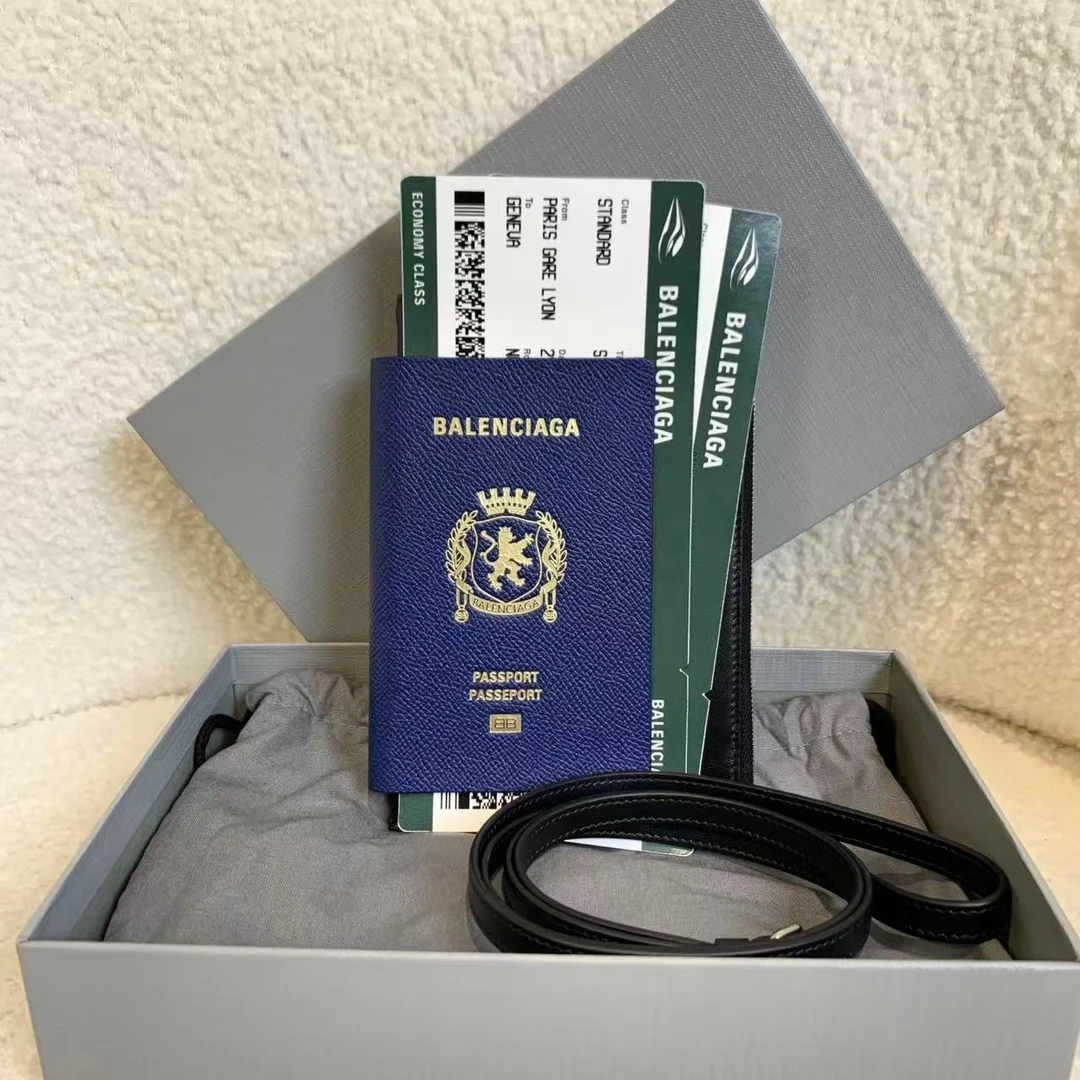 99新 Balenciaga/巴黎世家 壹臻/蓝色护照包/28816356