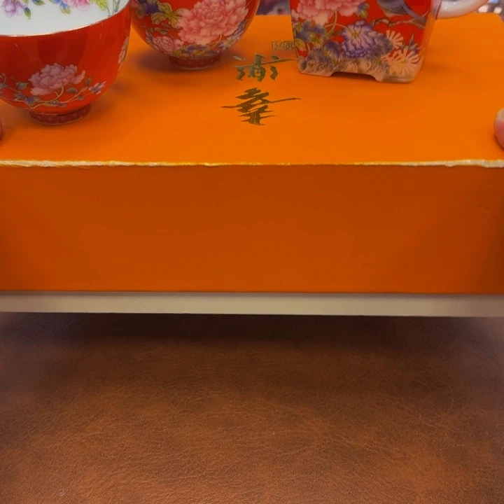 瓷片花花绿绿都有你的影子