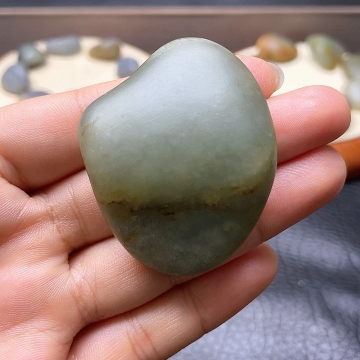 和田玉颈饰未镶嵌9