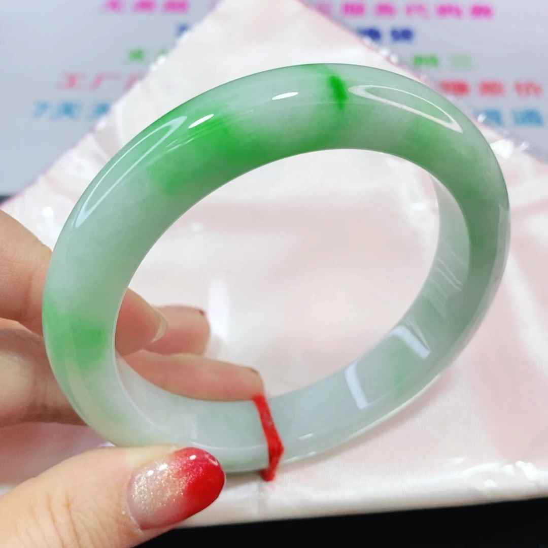 未镶嵌手镯翡翠62.2圈白底青细腻