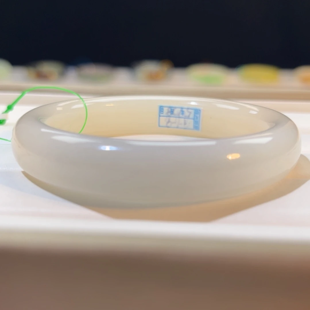 和田玉未镶嵌手镯  「冰仙紫粉」