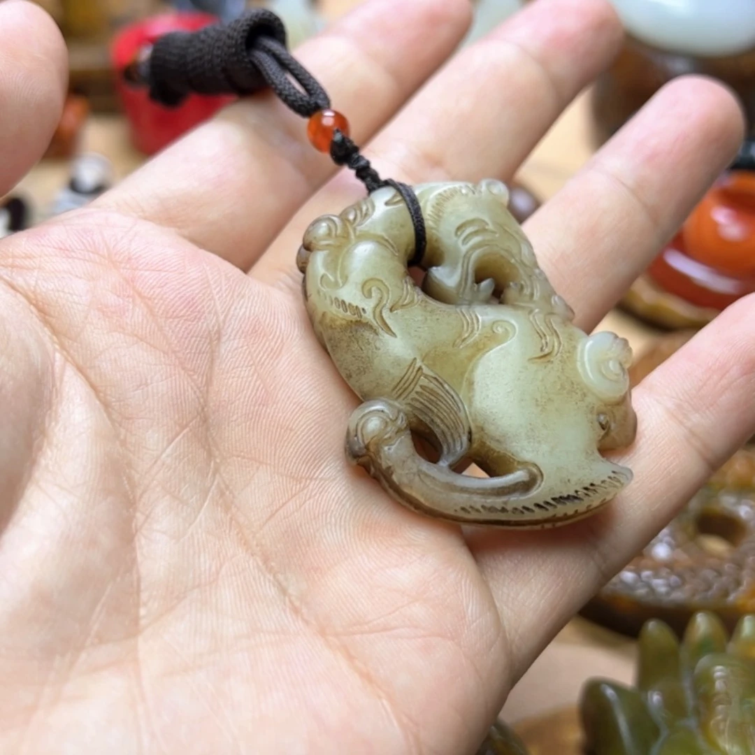 【闪购商品】蛇纹石玉颈饰未镶嵌