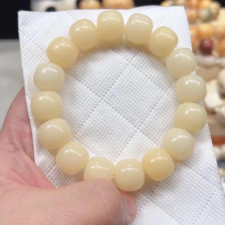 菩提根/象牙果手串2-17-42缅八玉色玉化料未精挑