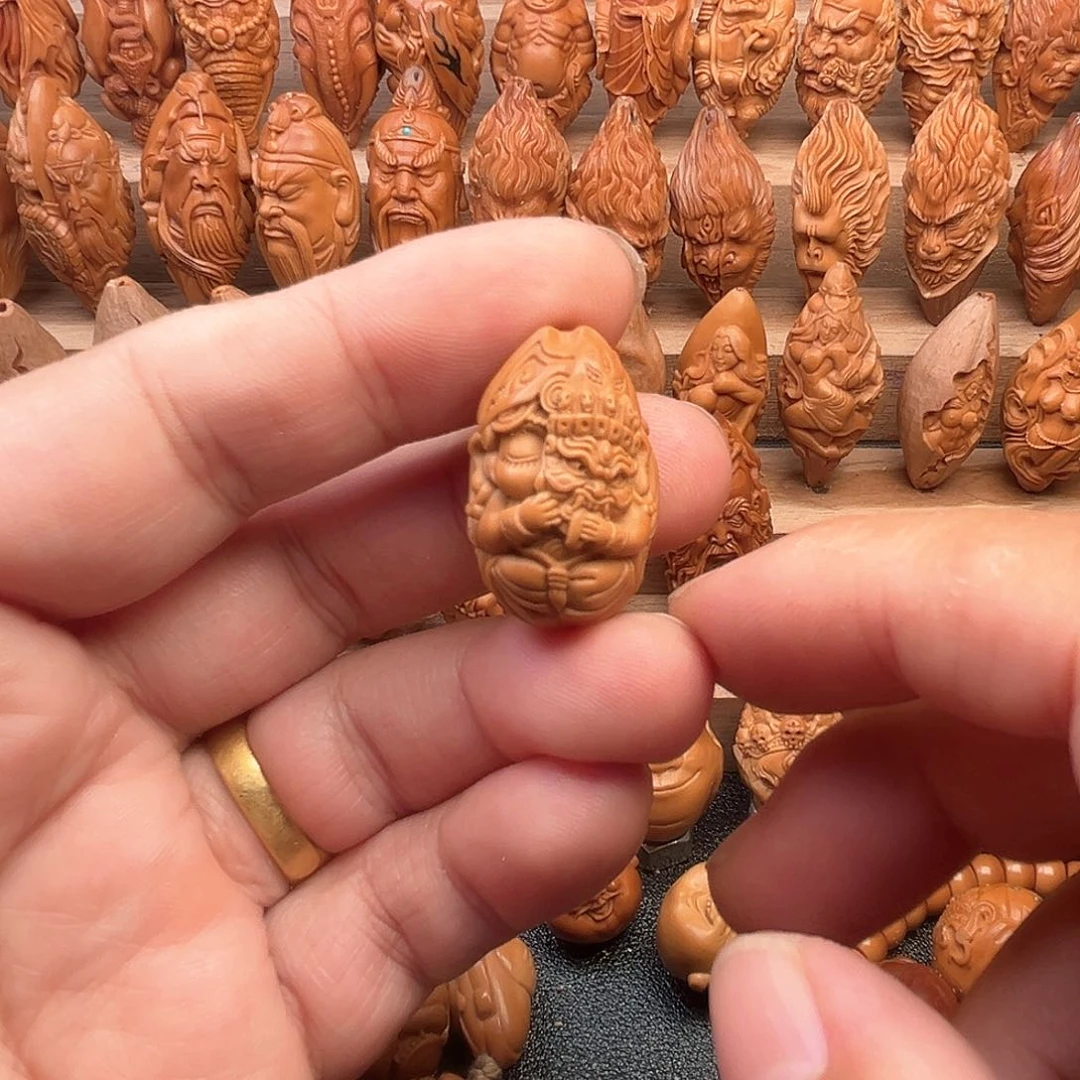 橄榄核吊坠18拉姆