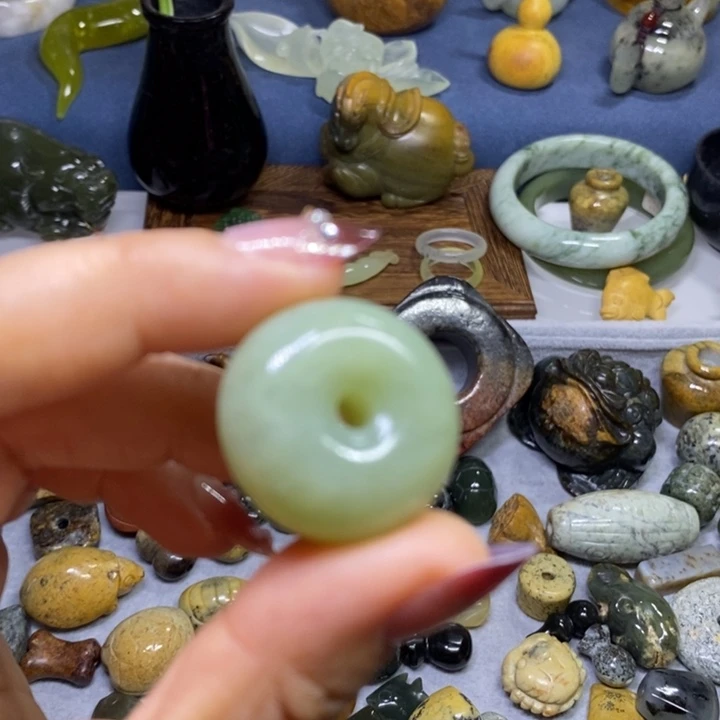 蛇纹石玉未镶嵌岫玉