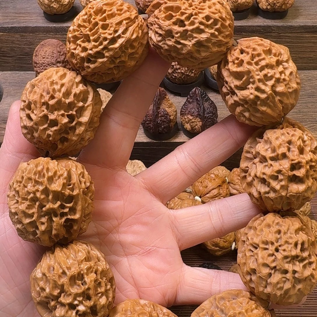 文玩核桃吊坠33红珊瑚手持39尺寸