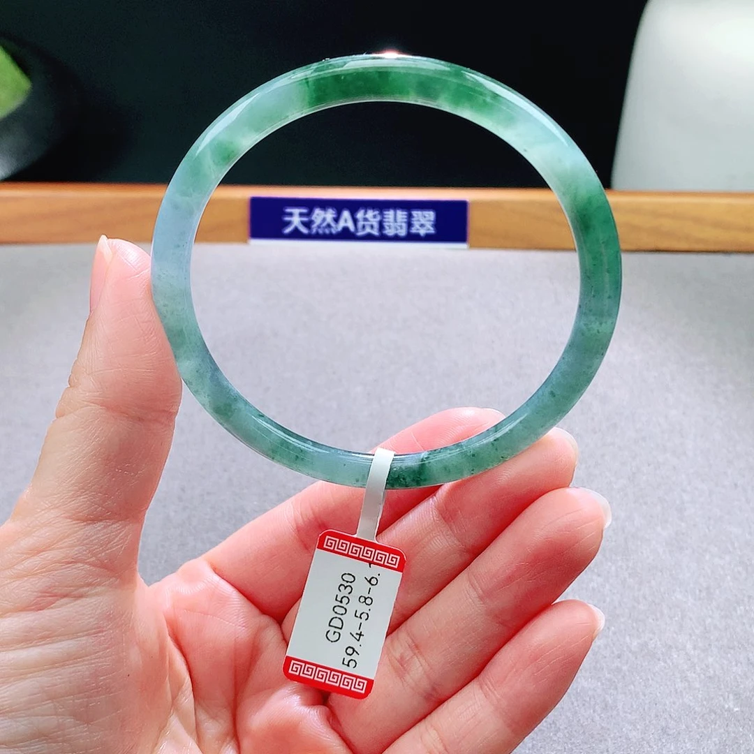 未镶嵌手镯翡翠天然翡翠手镯a货