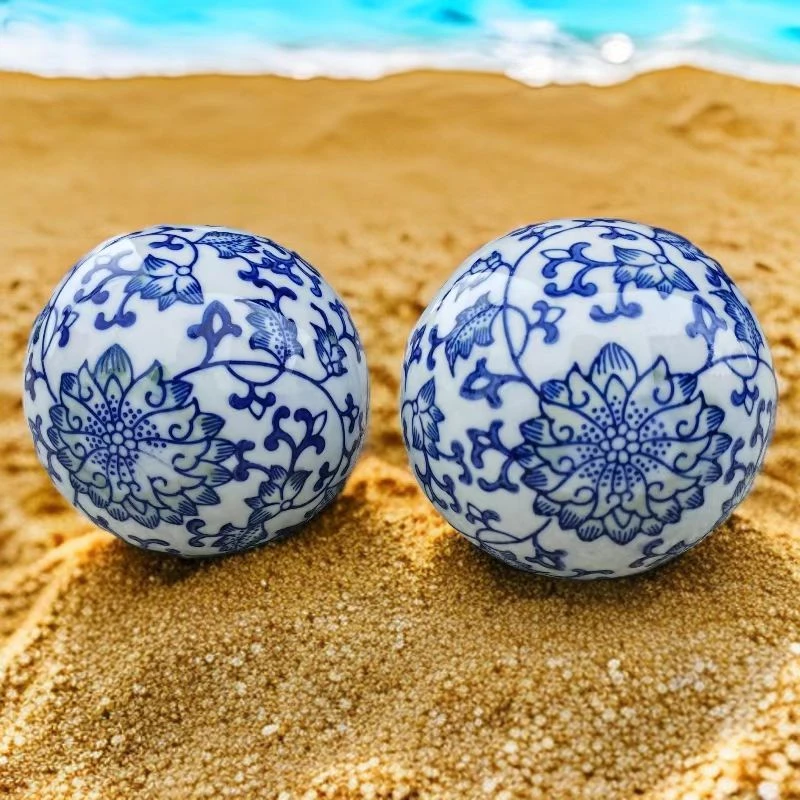 一对陶瓷纯手工手绘复古青花瓷蓝釉球釉下彩白瓷蓝色缠枝花纹精美
