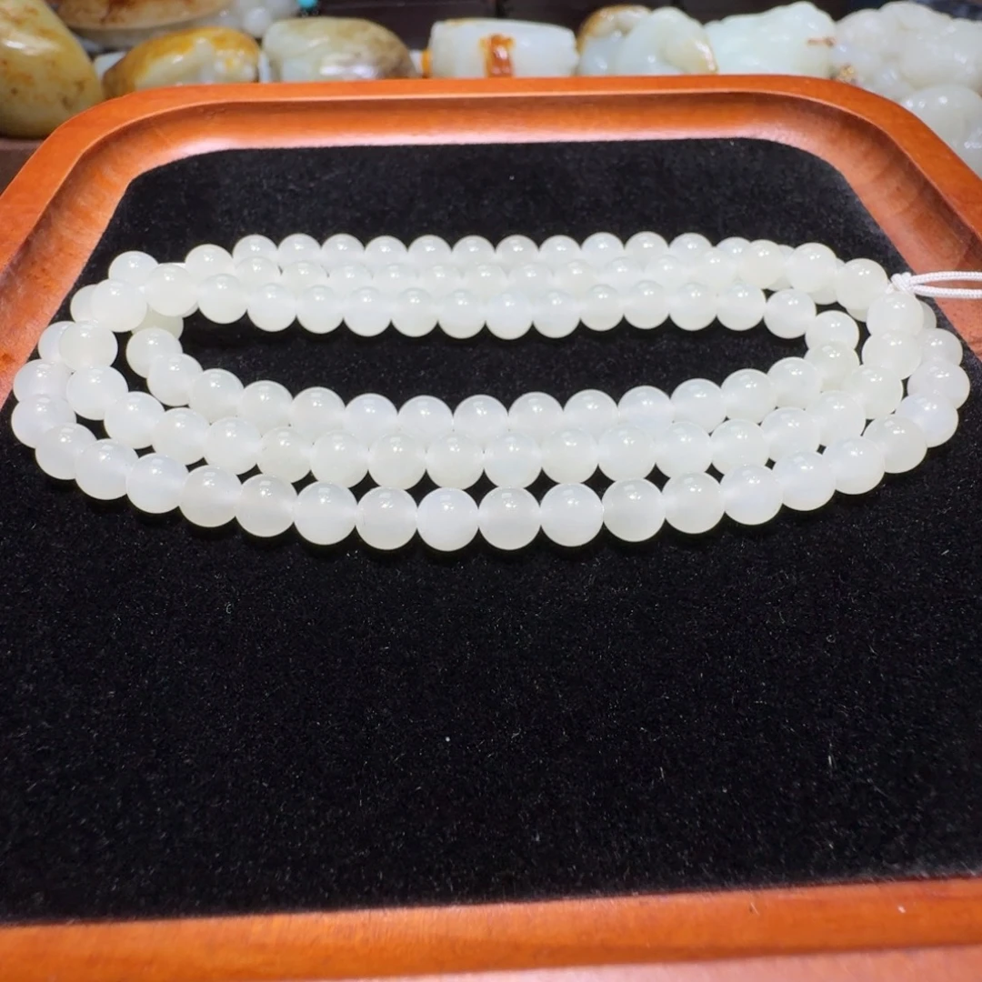 和田玉未镶嵌项链