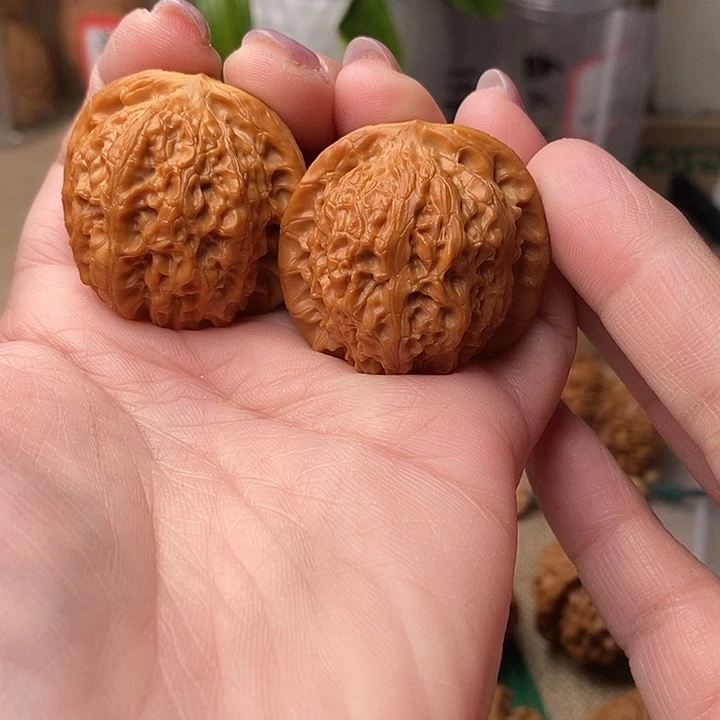 吊坠文玩核桃血麒麟