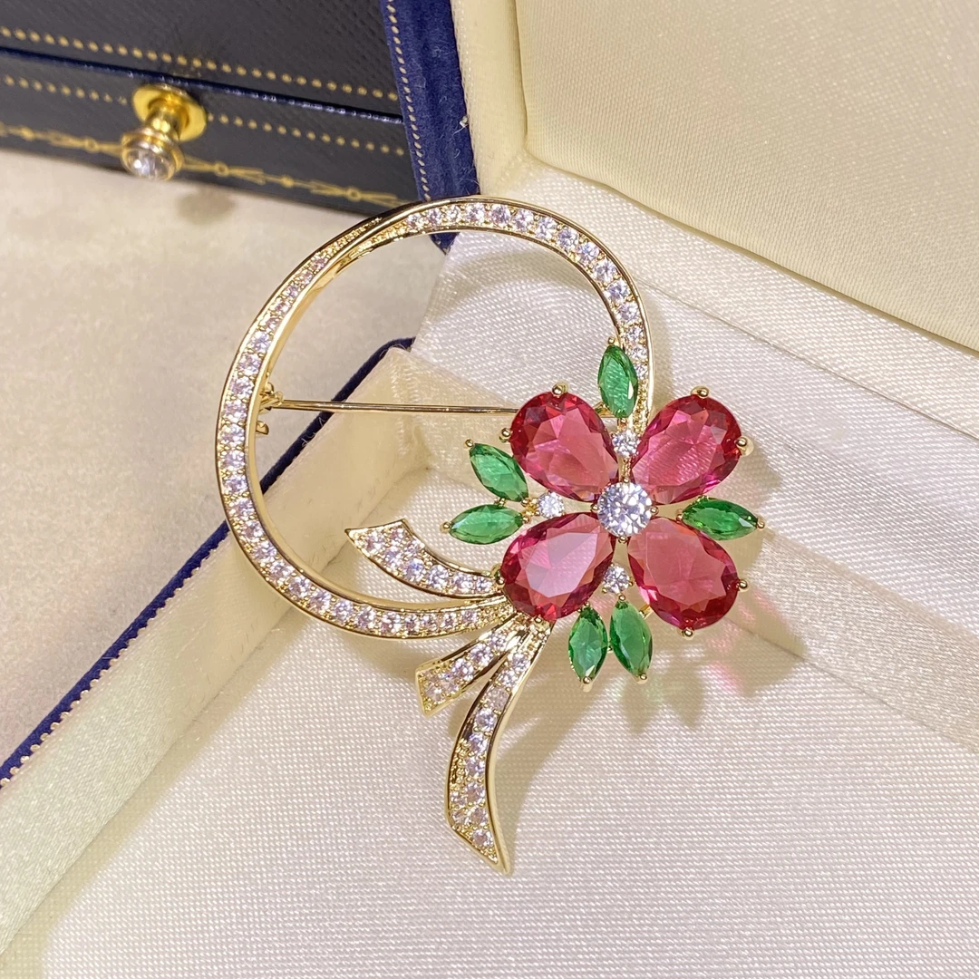 铜合金胸针 【锦上添花】轻奢精致2025新款女士胸针防走光5080