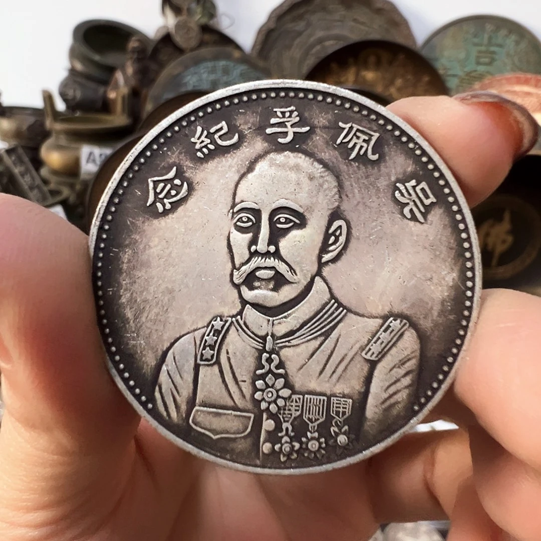 金属复古风格摆件