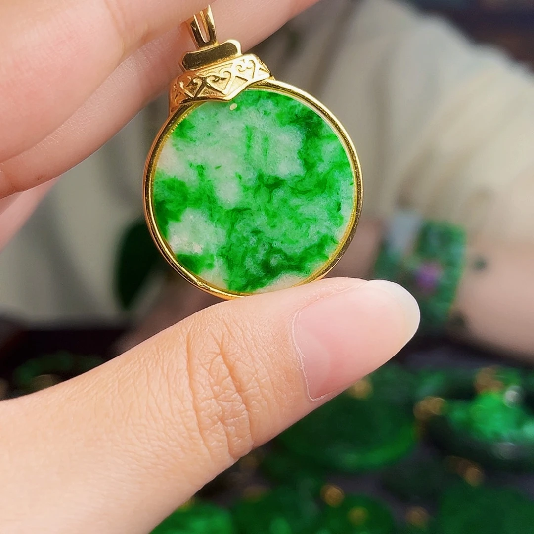 颈饰银S925镶嵌翡翠多样性