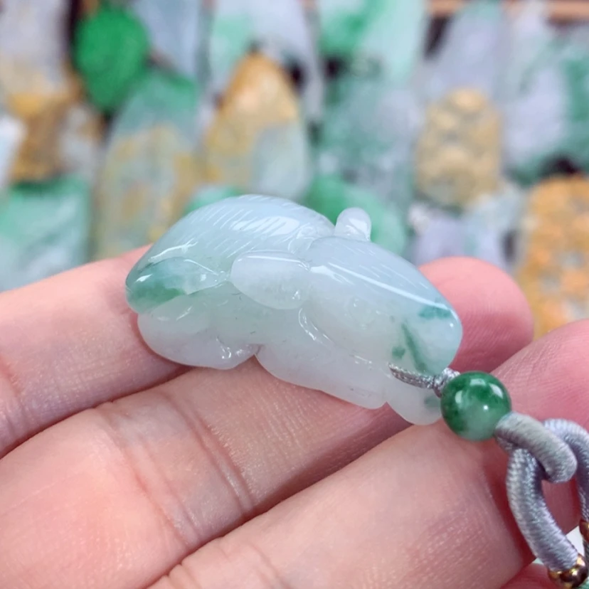 【闪购商品】翡翠未镶嵌吊坠(不含链)