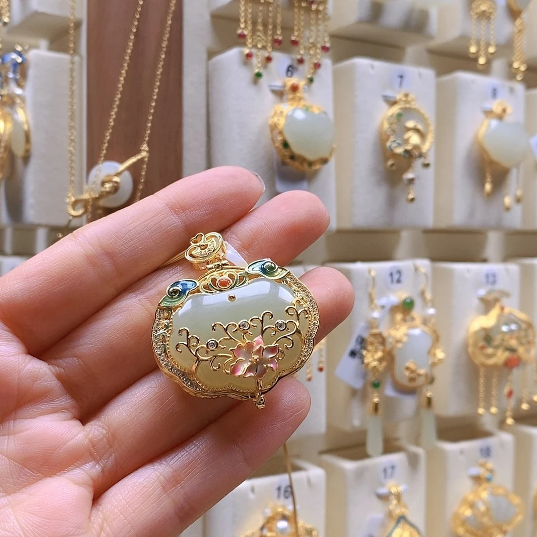 和田玉颈饰银S925镶嵌