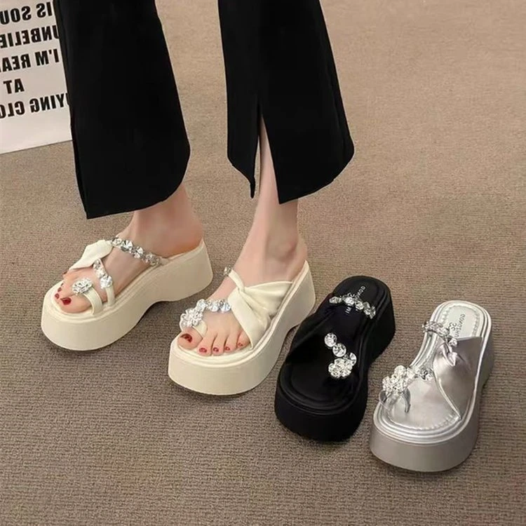 松糕厚底增高凉拖鞋女夏外穿2025新款配裙子时尚套趾水钻高跟凉鞋