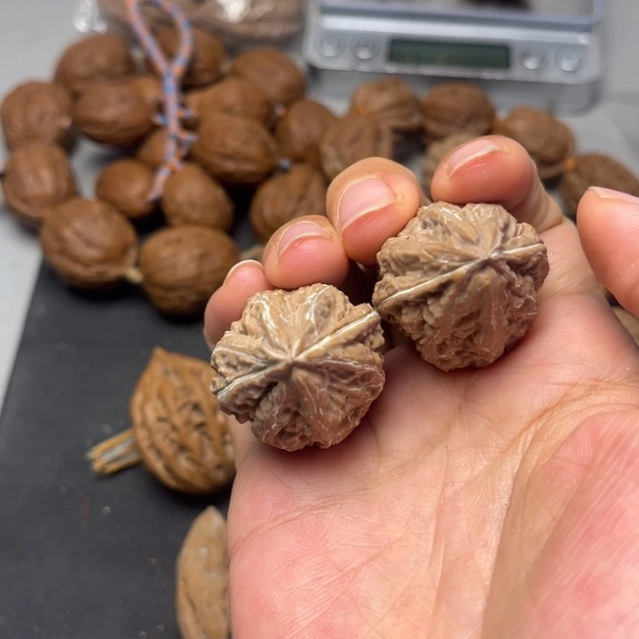吊坠文玩核桃秋子