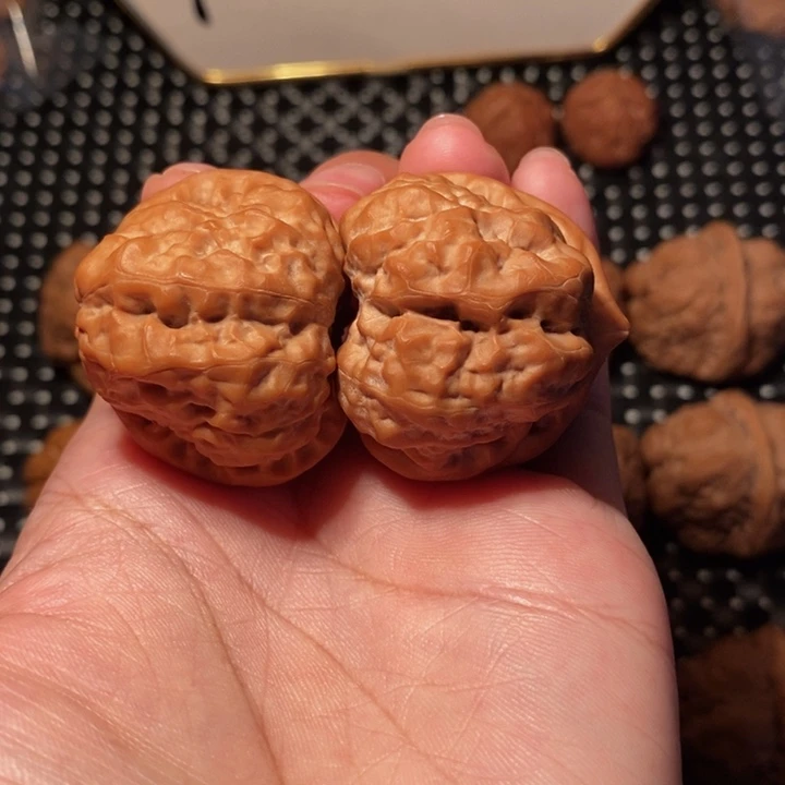 把件文玩核桃四开八腿全品