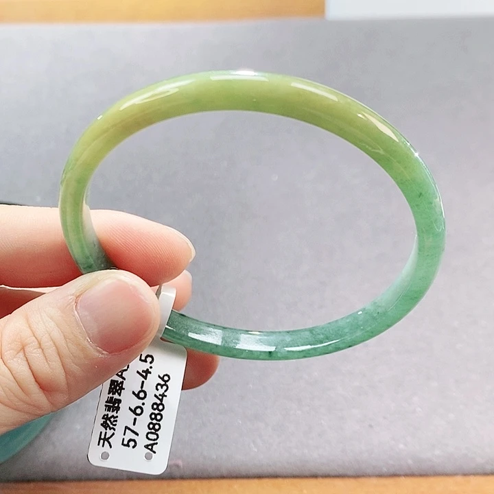 【闪购商品】翡翠手镯（圆镯）未镶嵌