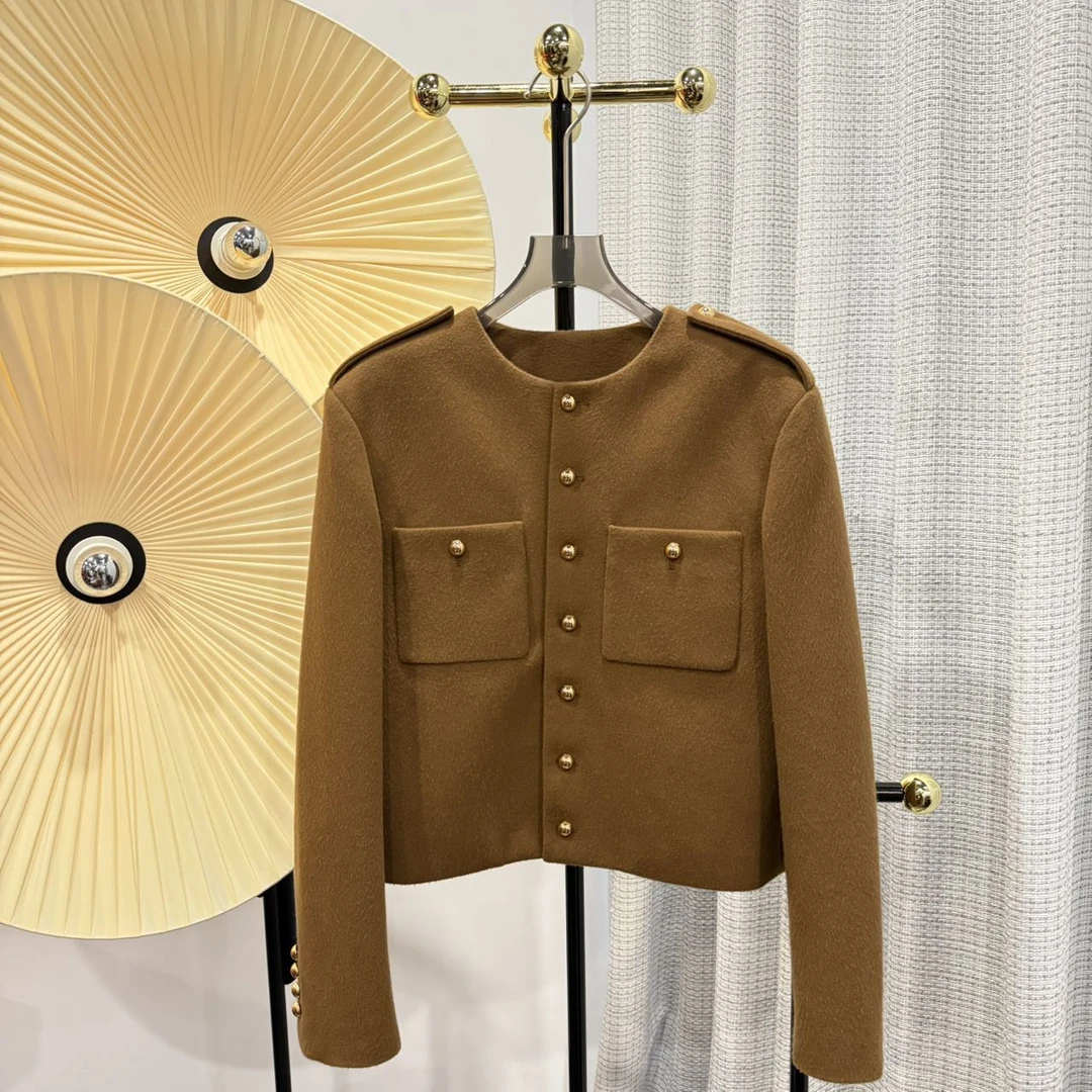 99新 Celine/思琳 Celine焦糖单排金扣外套 36码
