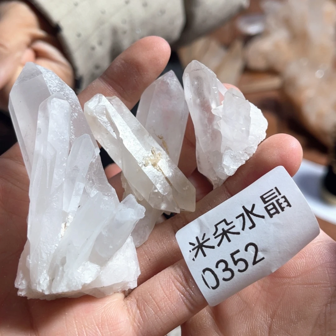 月****未镶嵌珠宝半成品水晶水晶