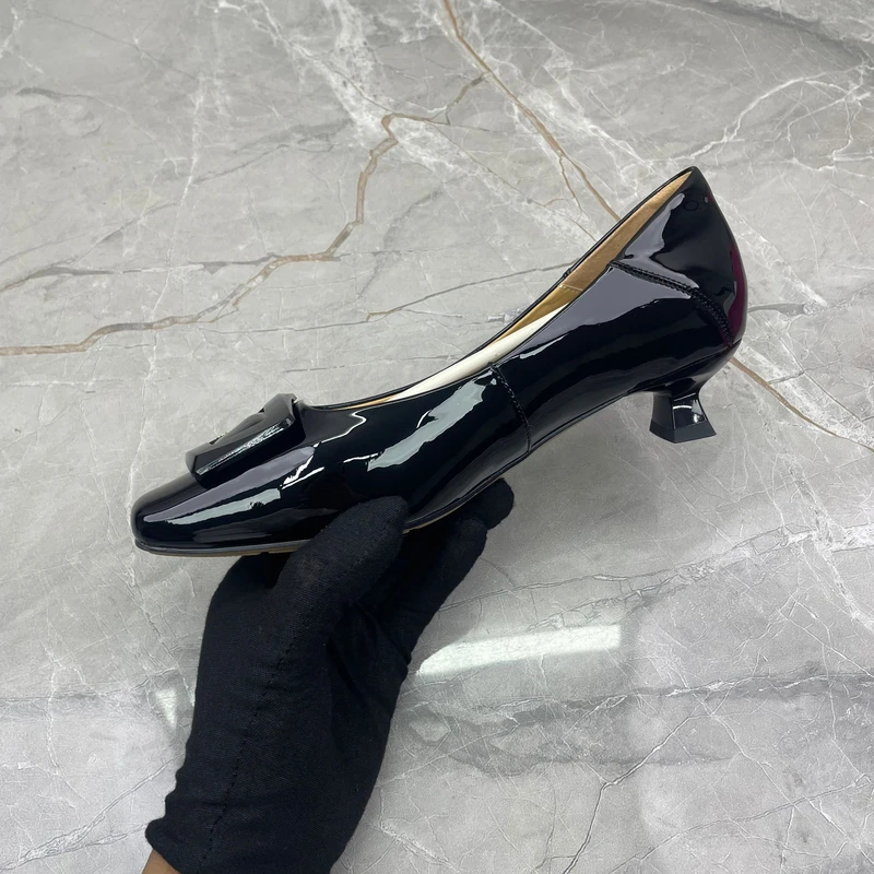 单鞋女 (牛皮)32710-1 （孤品）f区35/36码