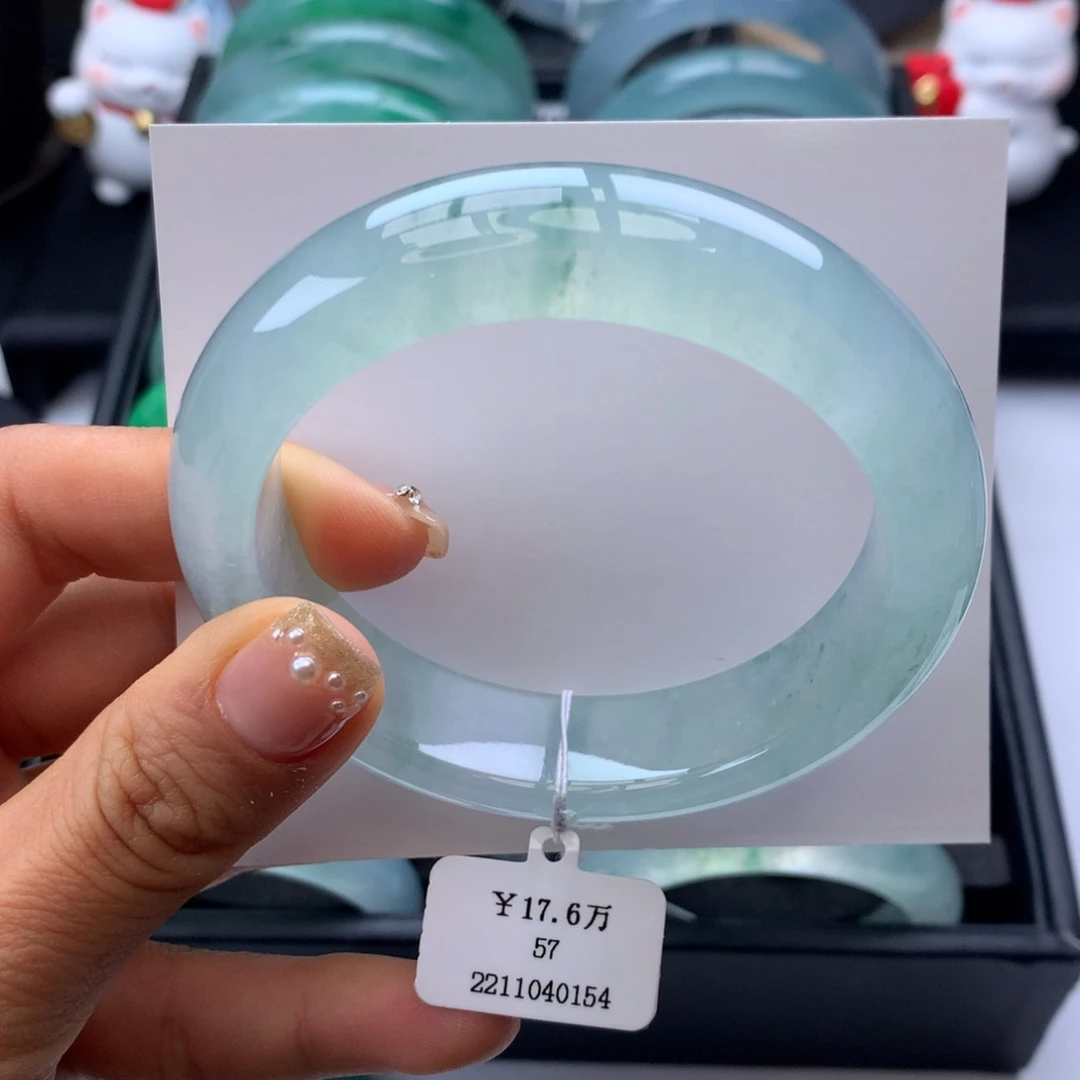 翡翠手镯未镶嵌57冰飘花正圈轮胎镯