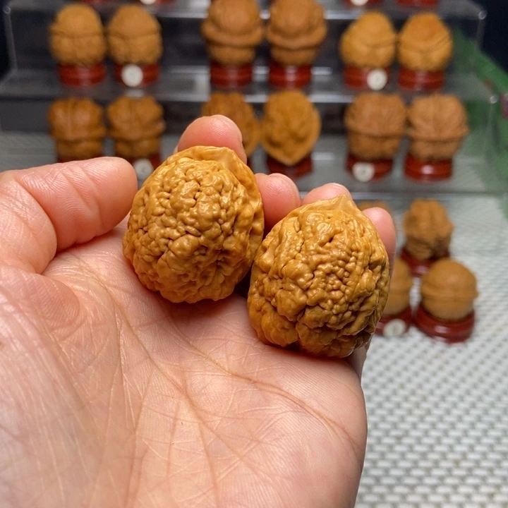 文玩核桃把件40凤眼舍利
