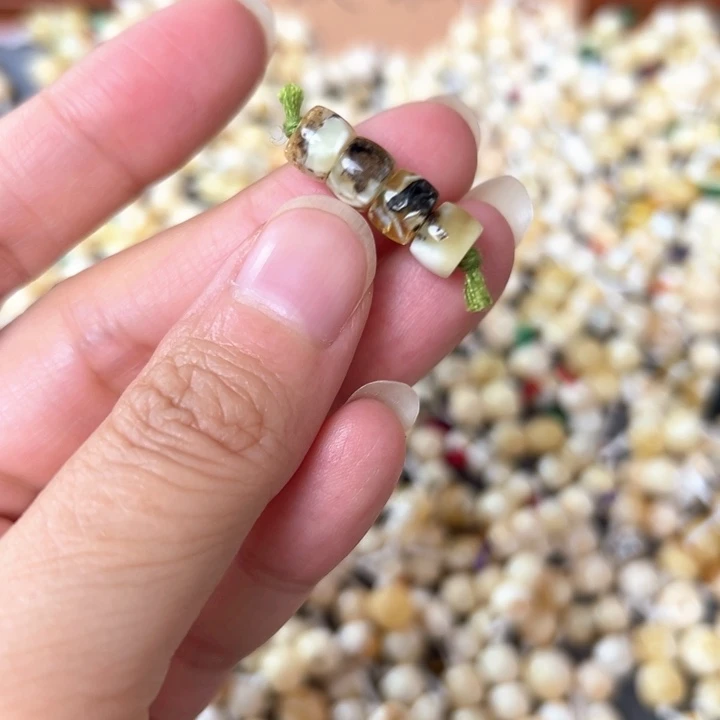 裸石蜜蜡未镶嵌7.1mm一组