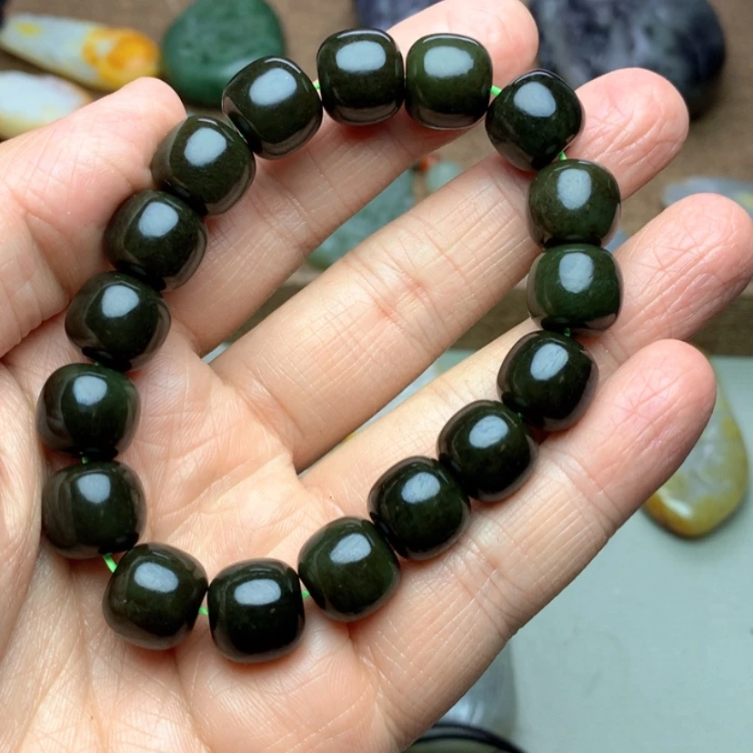 【闪购商品】颈饰未镶嵌和田玉