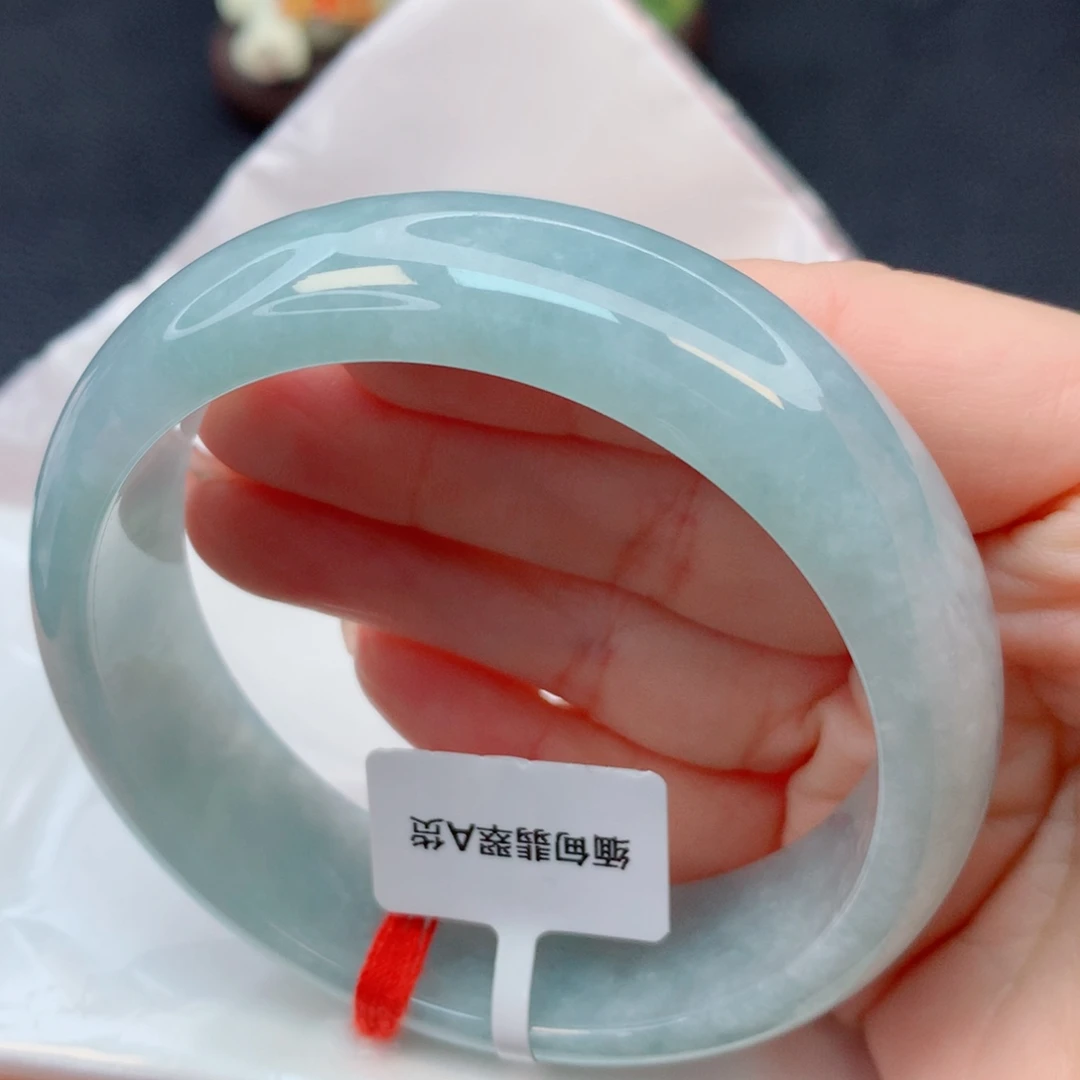 秋***园翡翠未镶嵌手镯59-60轮胎蓝底