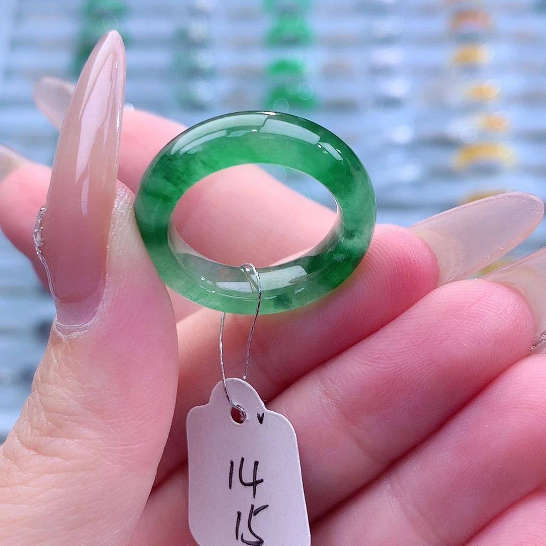 未镶嵌戒指翡翠天然