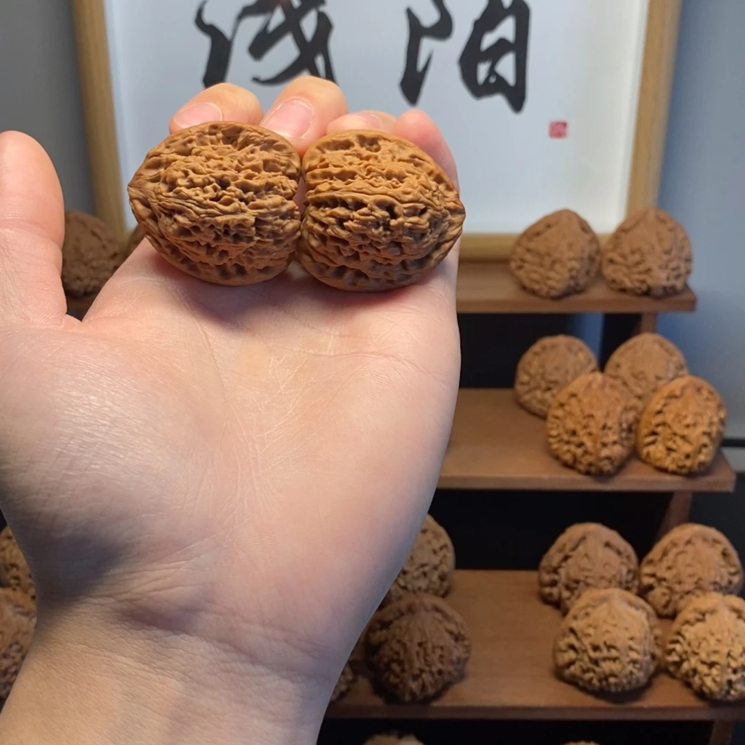 核桃南疆石37尺全品高炮三角