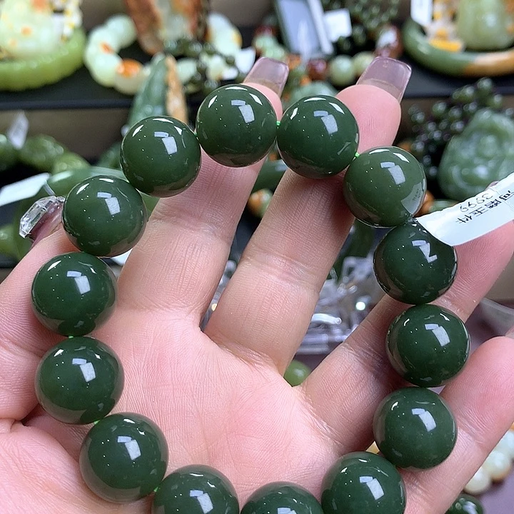手串未镶嵌透闪石质玉乐*