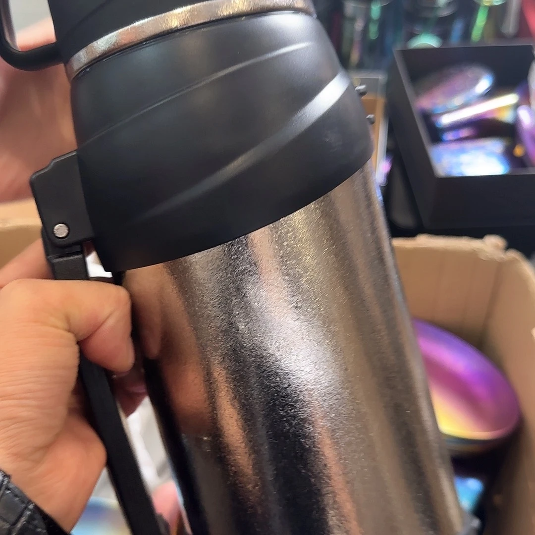 纯钛瑕疵水壶1500