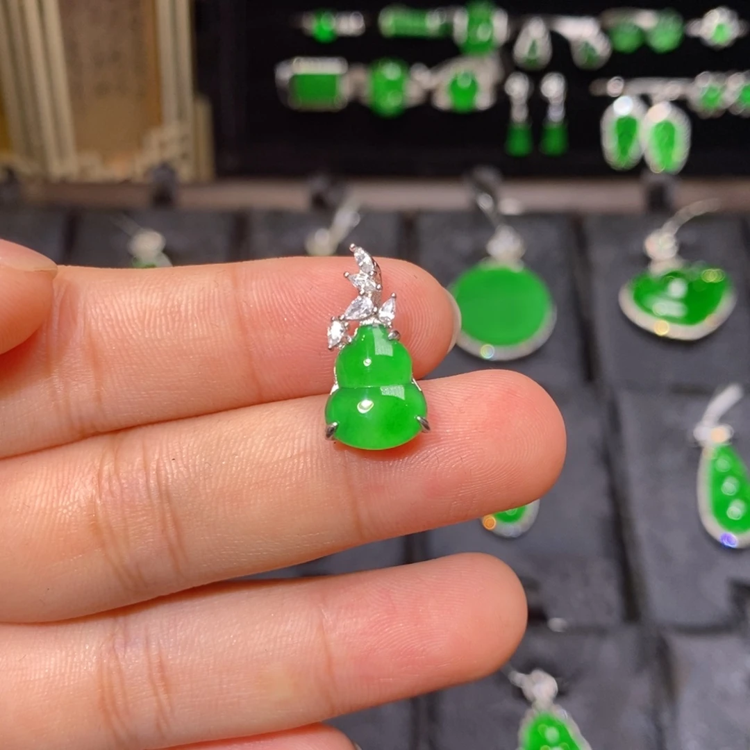 颈饰银S925镶嵌翡翠天然翡翠