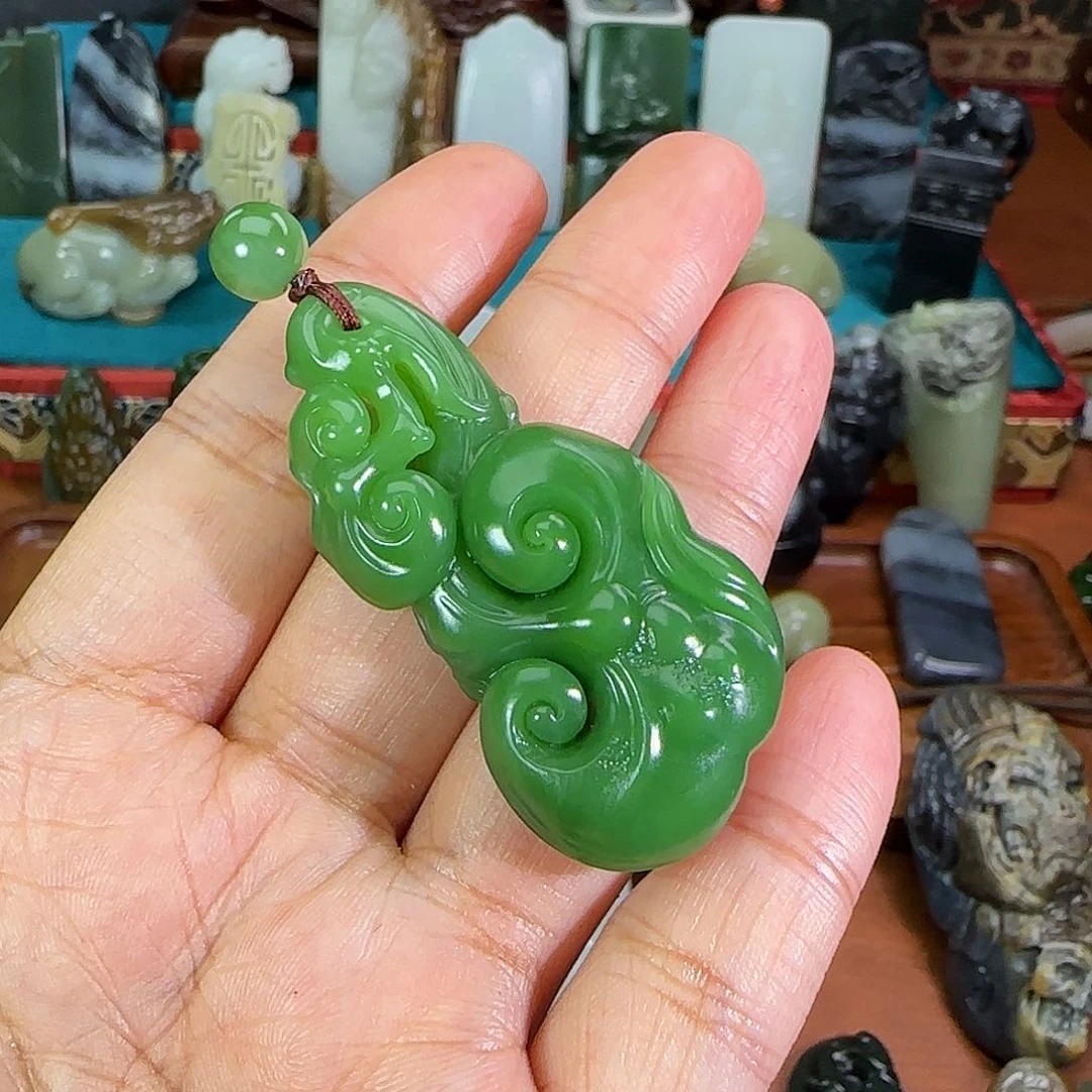 和田玉颈饰未镶嵌小*