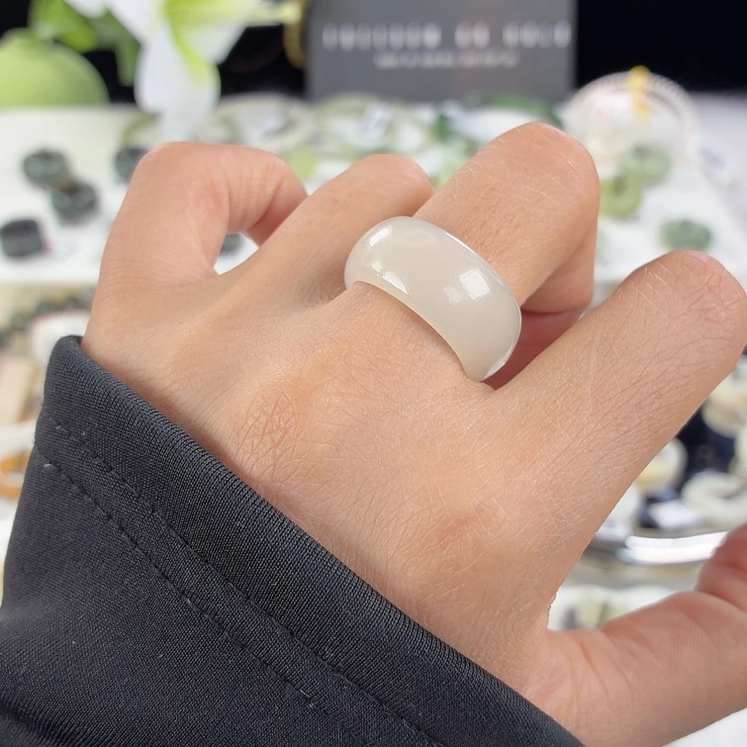 和田玉（糖玉）未镶嵌戒指i112冰白轮胎18.3不退换