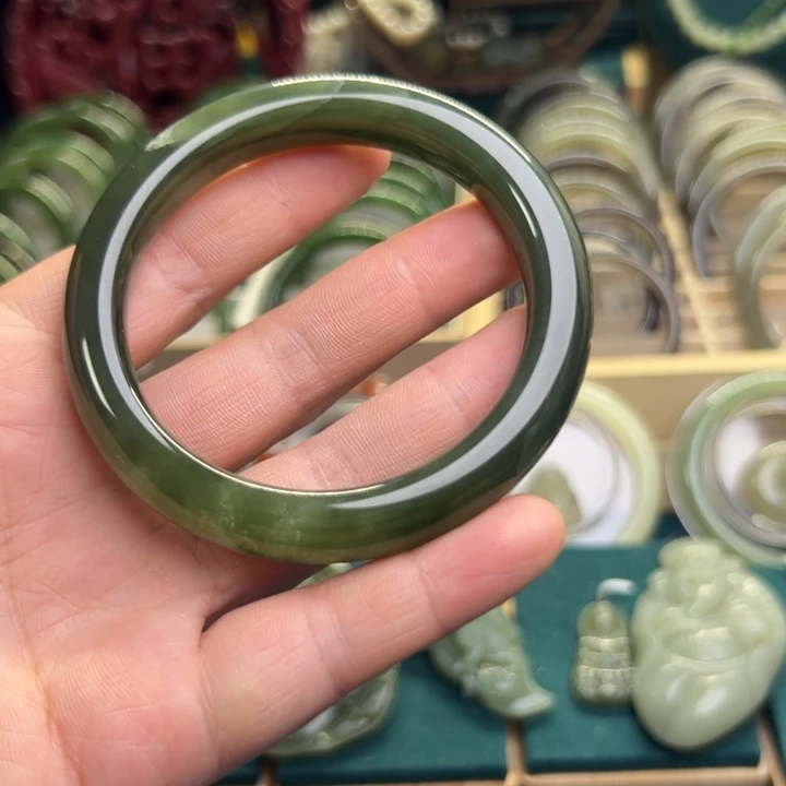 和田玉手镯未镶嵌58.7圈围M098