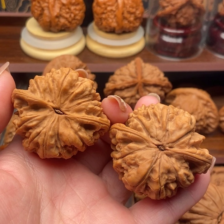 林***夕吊坠文玩核桃sgjhsdhjgsgjkkkkk