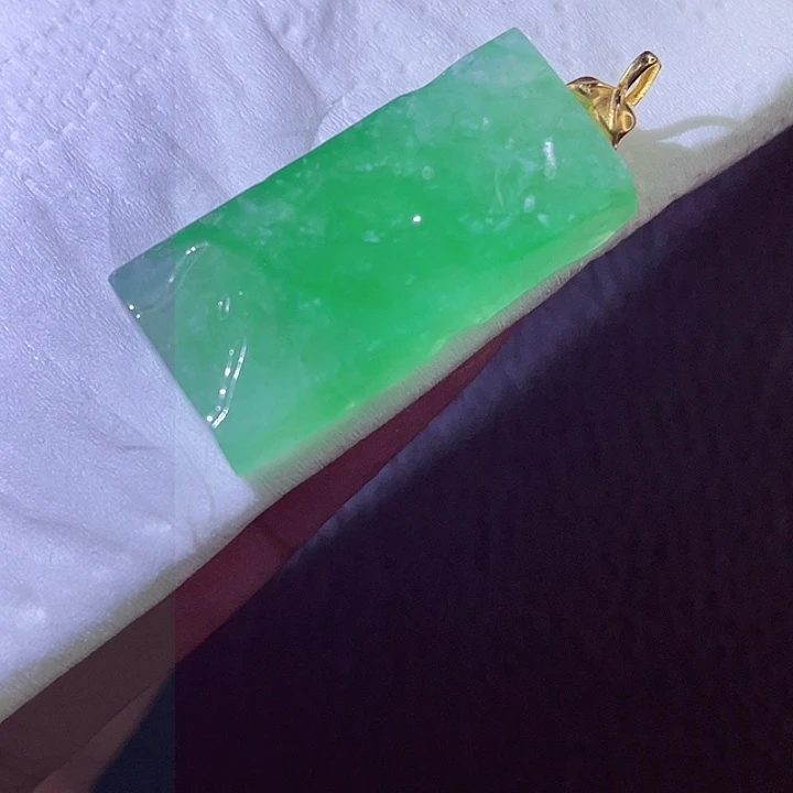 颈饰18K金镶嵌翡翠翡翠