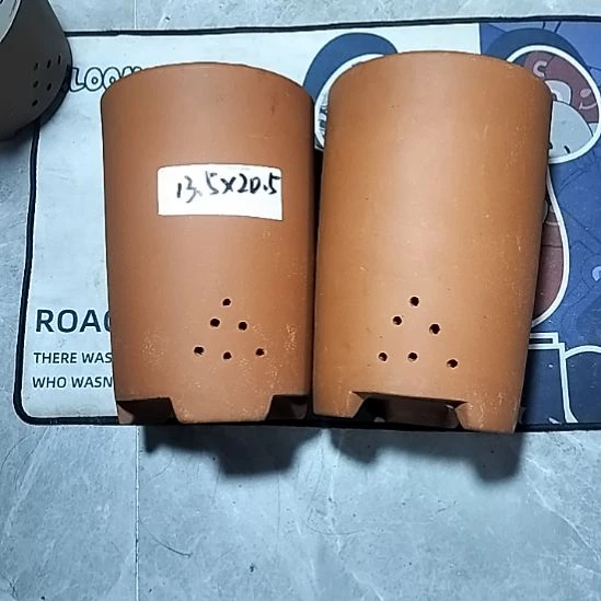 紫砂红泥大笔筒两个